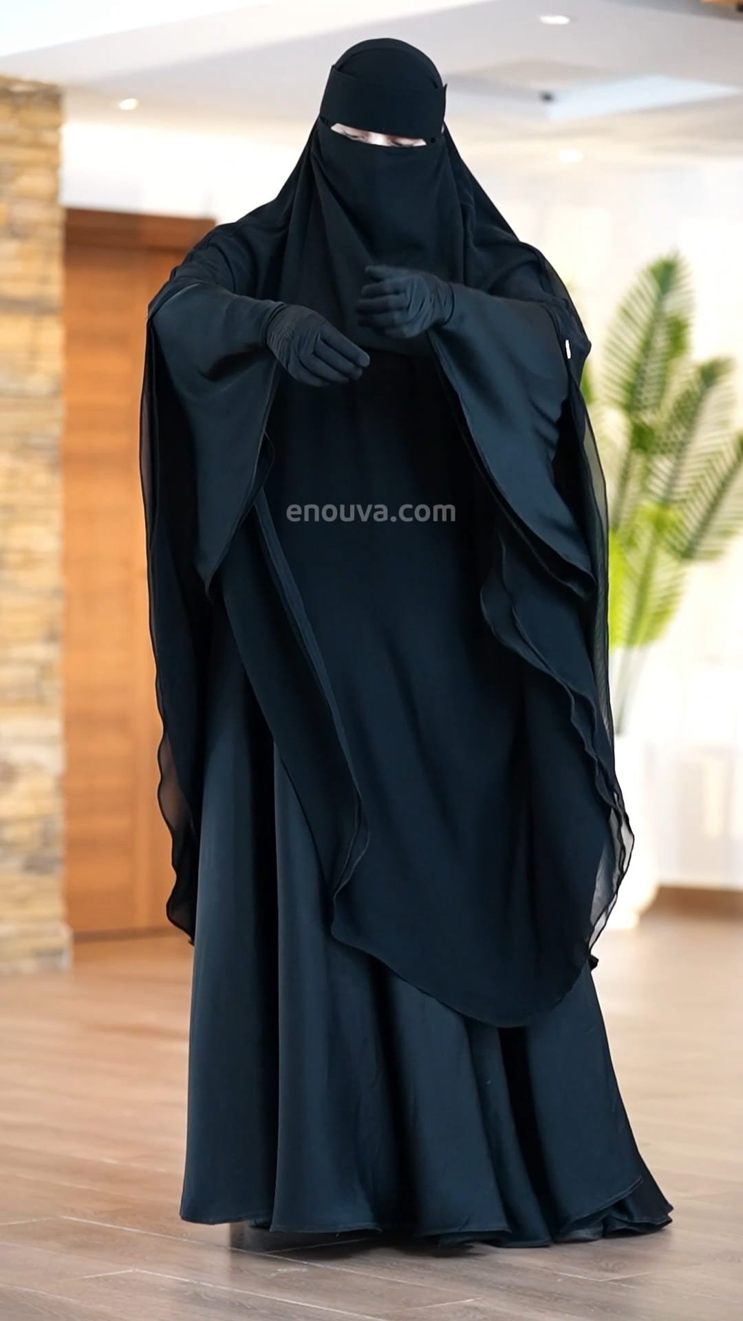 اسدال بطبقتين متناغمتين بفخامة اللون الأسود. - الصورة 3